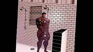 spy my aunt in shower