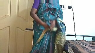 indian housewife full body massage with husbend without clouth