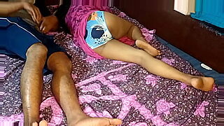 follando-en-un-masaje-entre-travestis
