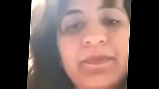 300 bf sexyx hindi me indian village girl ki cudai khet me