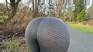 no panties under skirt