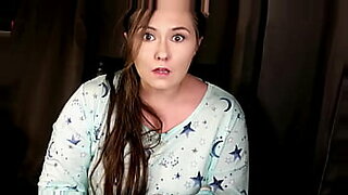 xbombo com video mom and son share bed and fuck 2
