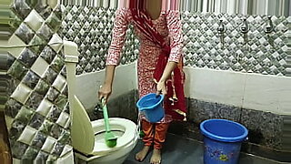 amateur-woman-masturbate-her-snatch-at-seemyorgasm