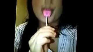 stripteas-in-the-street-video