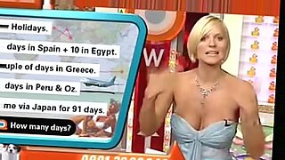 females masturbating in public