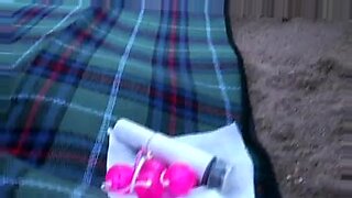 2-teens-follan-con-3-bbc
