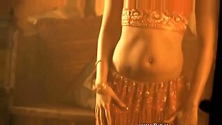 hermanas-pombo-striptease