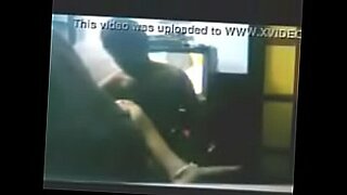 hubby-sisi-happy-wacth-wife-cuckolding