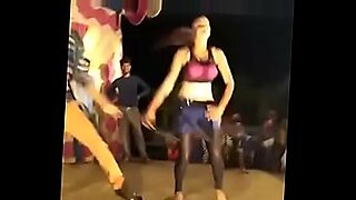 striptease-con-gabriela-cuevas