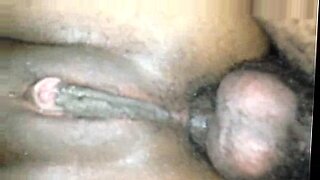 xxx-anal-con-jovencita-en-el-bano