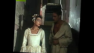 serviporno-culona-tetona-cubierta-de-semen