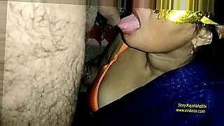 striptease-sexy-lingerie