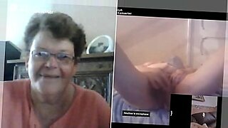 teen flashing omegle