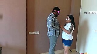 gf-striptease