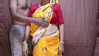 indian aunty down blouse