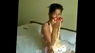 xvideos desi teen strip