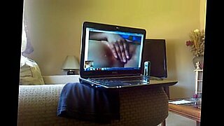 xnxx prono de massage en plein dormir et baiser