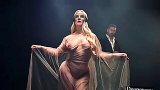 sex mom son video latest
