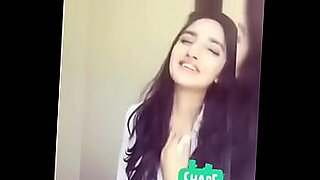 videos-coleccion-de-transexuales-tragando-semen