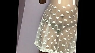 mujer-desnuda-delgada-en-bogota-video-casero
