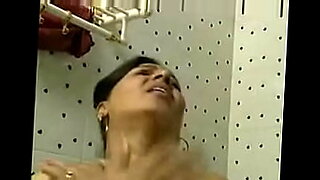 nude bhabhi bath