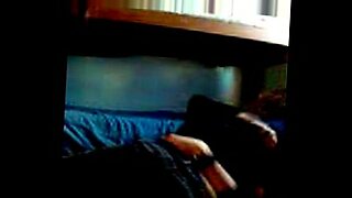 trio-con-su-perro-sexo-casero