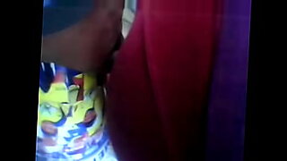 xvideos-culona-en-minifalda