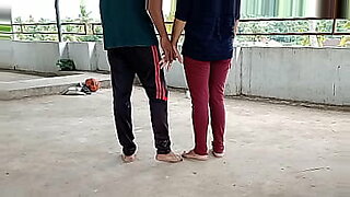 एक स एक स म व स क स