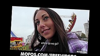 naked girl spreading in public