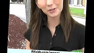 xvideos real youth pissing in the toilet get caught school girls