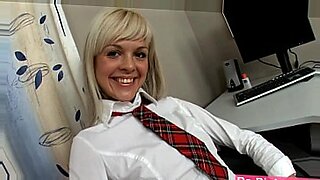 bangbroos-back-room-to-milf-casting