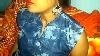 साड़ी पर सेक्सी वीडियो