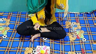 cuckold-hubby-eats-wife-out-to-prepare-her-for-another