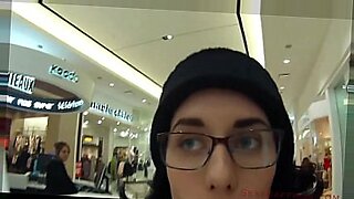 hot figure girl nude in public
