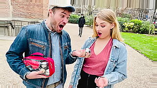 franceska-jaimes-anal-in-public