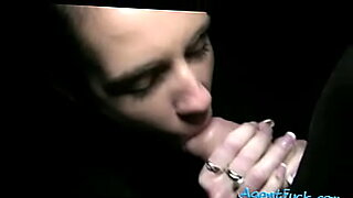 travesty-follando-en-el-jardin-video