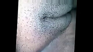 girl-shake-after-peeing-xhamster