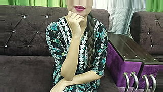 women-trying-on-clothes