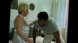 brazzer alison mom son x videos