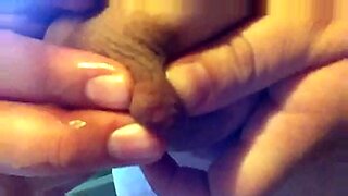 i give a close up blowjob to my boyfriend and he cum in my mouth