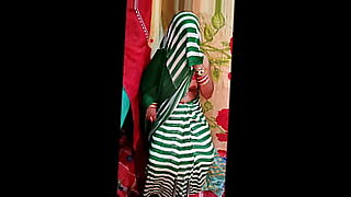 क टरन क फ स क स वडय दखइए