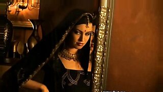 glorie-hold-film-for-husband-with-stranger-amateur-xhamster