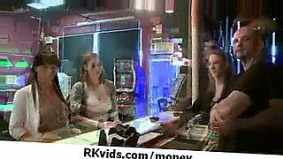 adriana-chenillek-en-un-creampie-trios-en-hamster