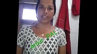 desi pee spy