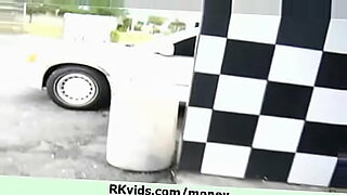 caballo-cojiendoce-una-puta