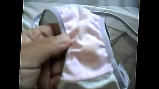 son sees big ass mom in panties masturbating7