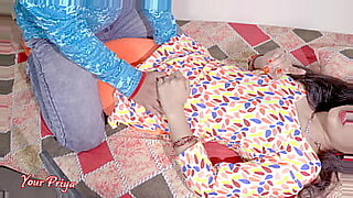 mothers pussy licked by daughter from under the dining table