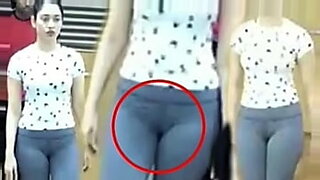 chica-mete-todo-su-cono-en-la-aspiradora