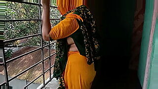 granny-79-yo-shower-xhamster