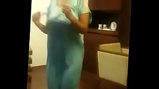 japanese lesbians kiss